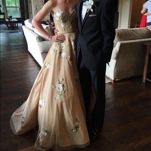Sherri Hill prom dress